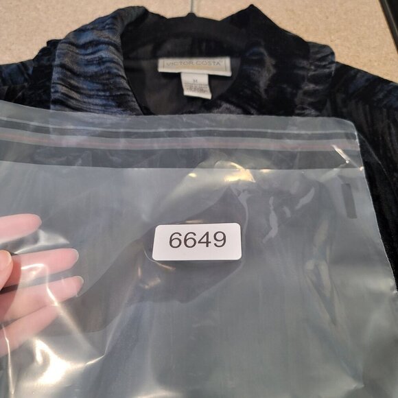 Victor Costa Cardigan Womens Medium - Picture 7 of 7